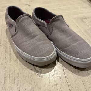 Vans Women’s Size 7.5 Slip In Sneakers Beige W/White Details Style TB4R